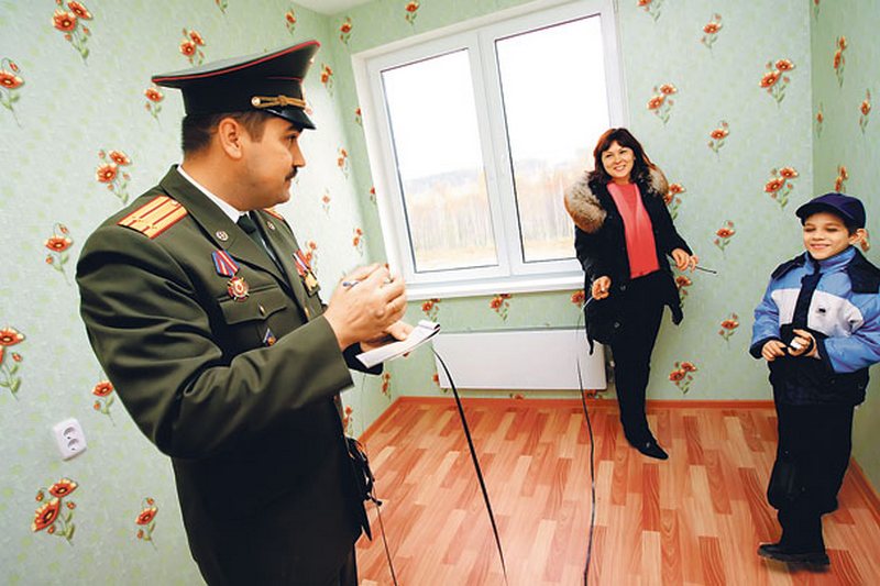 кому дают служебное жилье в москве